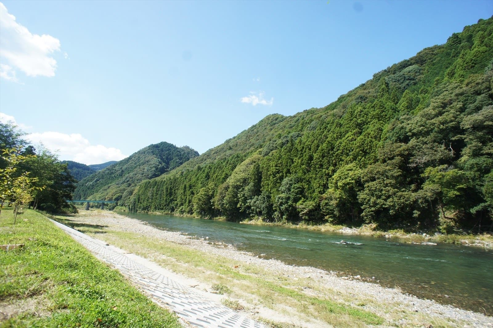 茨城・大子町　キャンプ場　上小川レジャーペンション