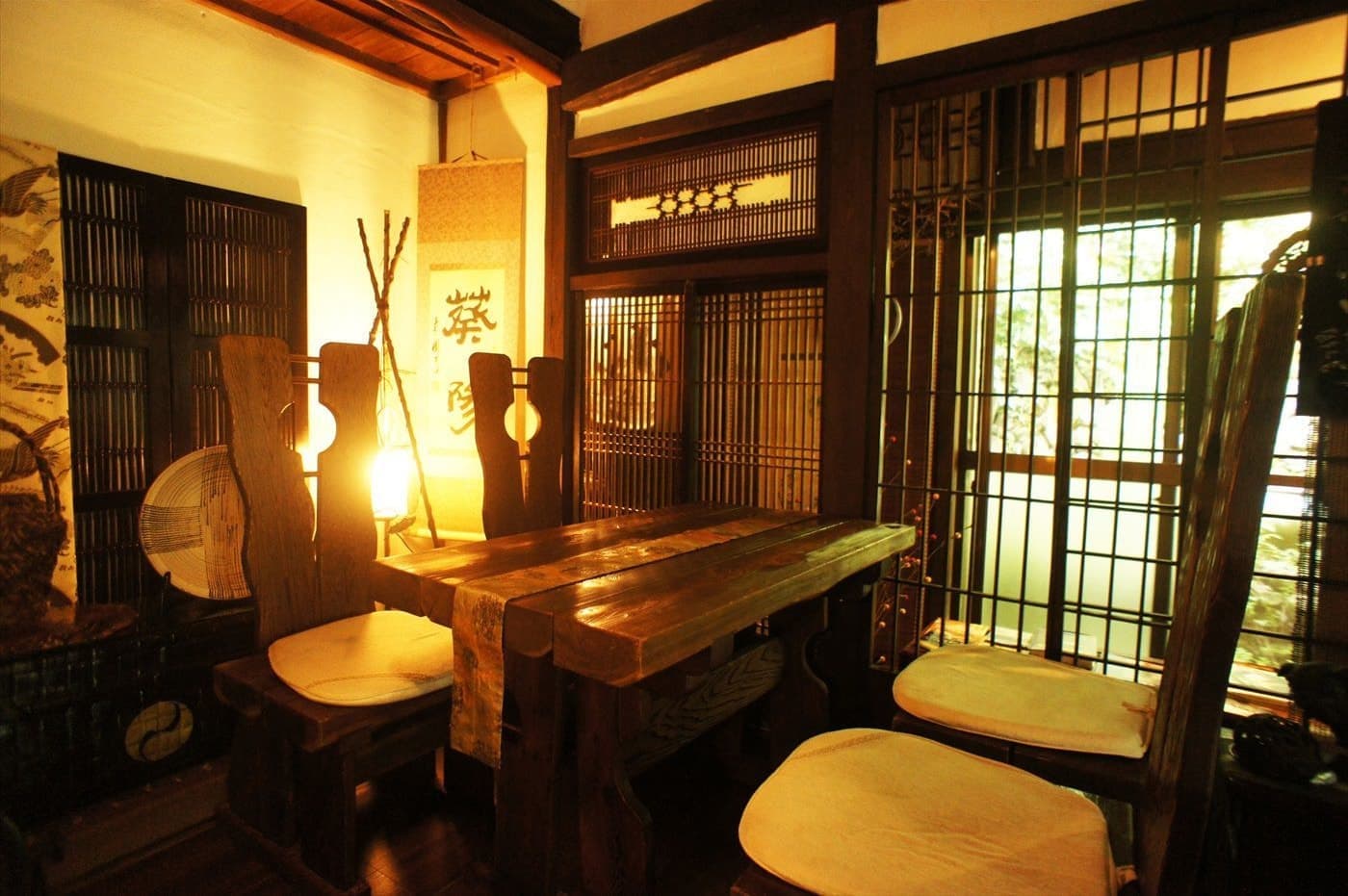 茨城・大子、アンティーク雑貨 & こぢんまりカフェ 葵陽